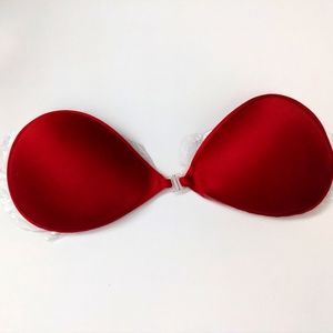 Self adhesive strapless bra